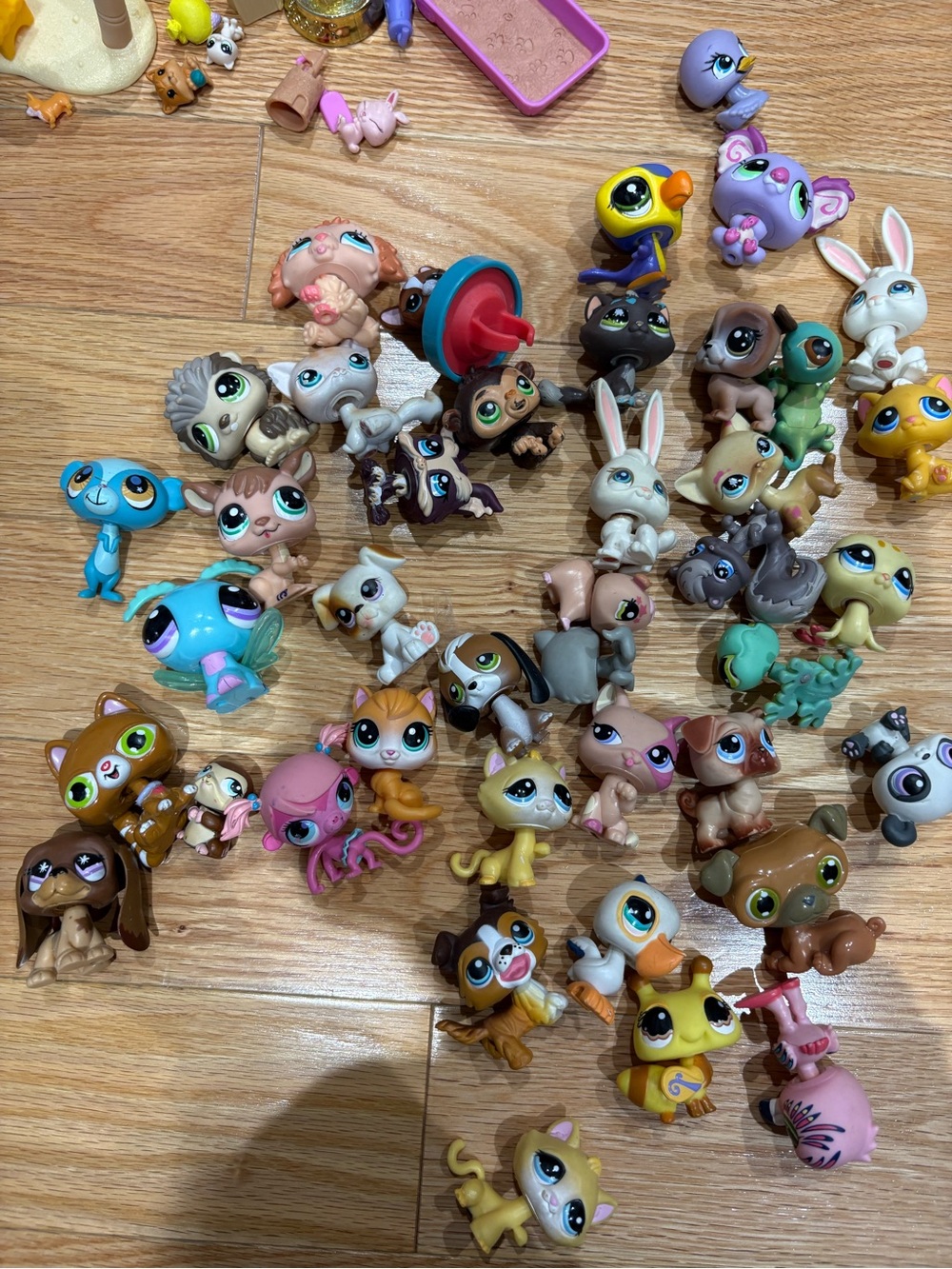 Littlest Pet Shop Assorted Small Pets Toy Set - Multi-Color